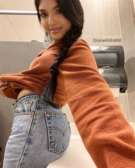 divinelillith888|Telegram: Contact @Wantmyass888.